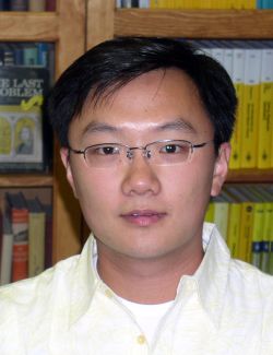 Photo of Qiang Zhen